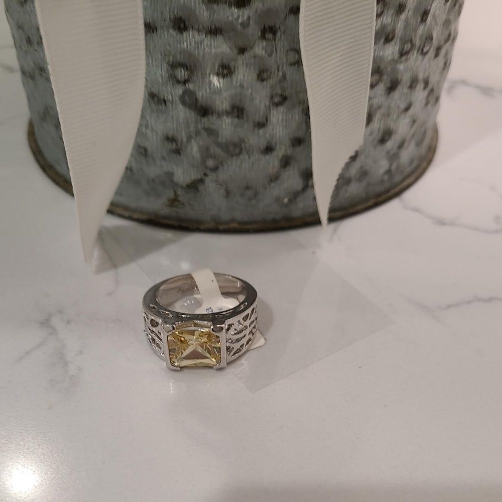 Lia Sophia Lovely ~Silver Ring with Yellow Gemstone~NWT!